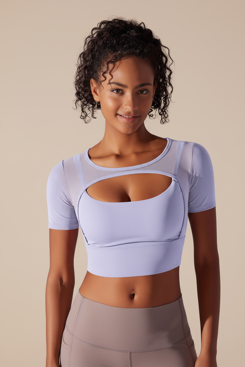 Top lavande - fond beige studio