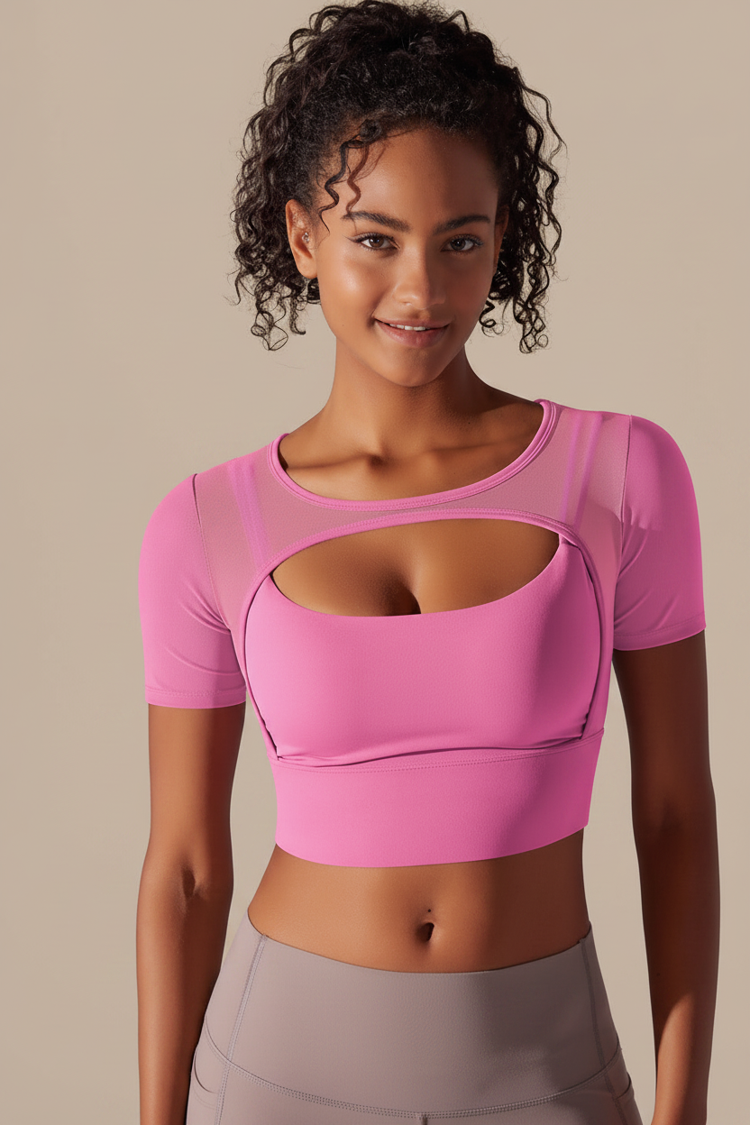 Top rose clair - fond beige studio